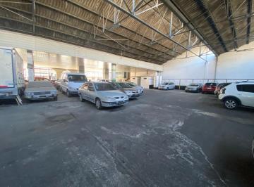 Local comercial · 2000m² · Venta - Permuta - Galpon - Varios Usos - Caseros - Dos Plantas