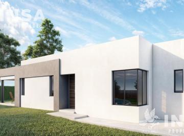 Casa · 145m² · 2 Ambientes · 2 Cocheras · Oportunidad en Pozo Casa en Barrio Privado Pueblo Malbec