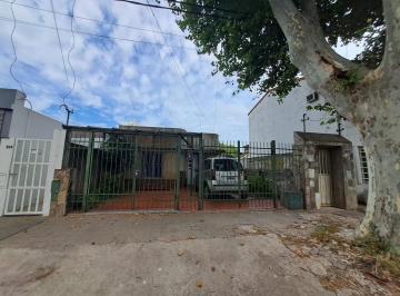 Casa · 196m² · 3 Ambientes · Magallanes 540