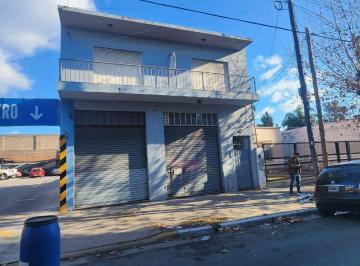Edificio · 180m² · 3 Ambientes · Edificio Comercial Pb 2 Locales y Pa 2 Oficinas Grandes - 180 m² Cub. - S. Justo (Ctro)