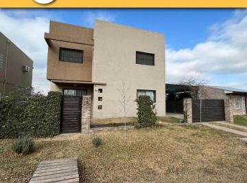 Casa · 185m² · 6 Ambientes · 1 Cochera · Casa en Venta | Luciano Molinas 2000, Funes Norte