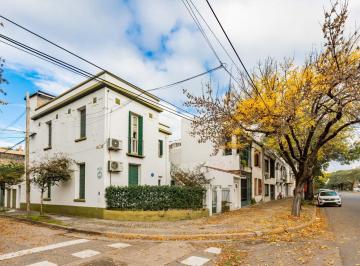 Casa · 117m² · 7 Ambientes · Venta/permuta - Casa - Barrio Parque, Rosario