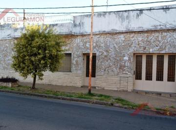 Casa · 145m² · 3 Ambientes · 1 Cochera · Casa en Venta – Lote Esquina – Local Garage – Villa Insuperable – Ideal Inversión