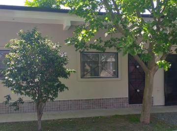Casa · 160m² · 3 Dormitorios · 2 Cocheras · Casa de 4 Amb. con Dependencia en Venta - Ituzaingó Sur