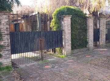 Casa · 130m² · 4 Ambientes · 1 Cochera · Casa de 4 Ambientes en Venta - Ituzaingó Norte