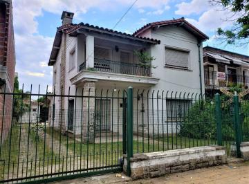 Casa · 300m² · 4 Ambientes · 2 Cocheras · Casa de 4 Ambientes y Dependencia en Venta - Ituzaingó Norte