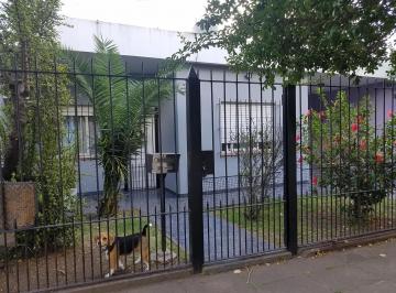 Casa · 80m² · 3 Ambientes · 3 Cocheras · Casa de 3 Ambientes en Venta, Ituzaingó Norte