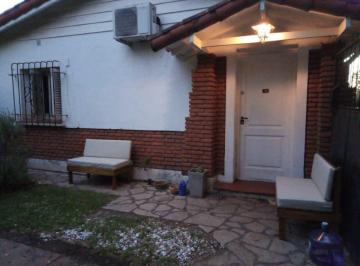 Casa · 90m² · 3 Dormitorios · 1 Cochera · Casa de 4 Amb en Venta - Ituzaingó Norte