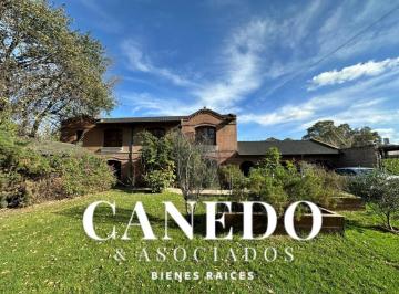 Casa · 300m² · 6 Ambientes · 2 Cocheras · Casa en Alquiler Barrio El Trebol