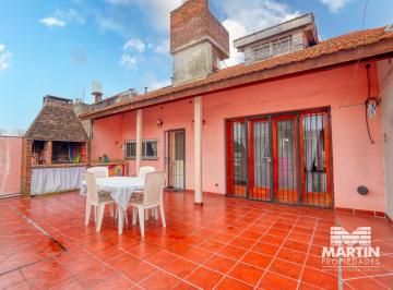 Casa · 130m² · 4 Ambientes · PH Planta Alta en Boulogne 4 Ambientes, 2 Baños, Balcón y Patio. 2 Cuadras de Av Ader.
