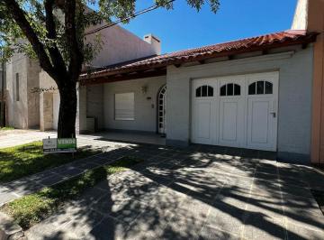 Casa · 160m² · 4 Ambientes · Casa en Esperanza - Lehmann 640