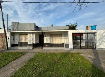 Casa de 5 ambientes, Santo Tomé · Casa Desarrollada en Planta Baja