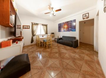 Departamento · 60m² · 3 Ambientes · Venta Departamento 3 Ambientes con 2 Patios en Lomas del Mirador