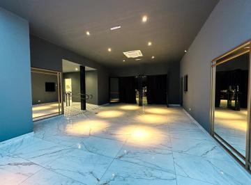 Local comercial · 672m² · 1 Ambiente · Venta Local Salon de Eventos con Renta en Monserrat a Estrenar