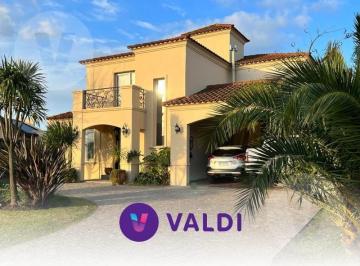 Casa · 29783m² · 5 Dormitorios · 2 Cocheras · Casa en Venta - Barrio La Horqueta de Echeverría, Canning