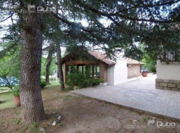 Casa · 400m² · 7 Ambientes · 1 Cochera · Casa Quinta con Costa Rio Tanti