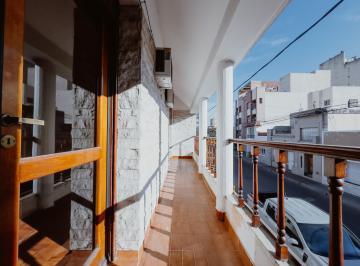 Balcon · Venta - Casa de Dos Plantas en Sector Macrocentro de Tres Dorm.!