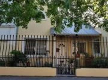 Casa de 4 ambientes, Morón · Ramon Falcon 2300. Venta Chalet. Villa Sarmiento