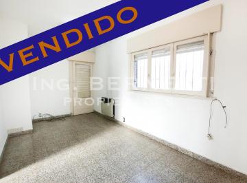 PH de 2 ambientes, Villa Pueyrredón · PH 2 Ambientes Al Frente con Balcón y Patio - Excelente Zona