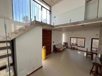Casa · 150m² · 4 Ambientes · Hermosa Casa en Campinas de Pinero - 3 Dorm. - Pileta
