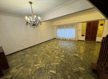 Casa · 252m² · 4 Dormitorios · 1 Cochera · Casa en Venta Ubicado en San Fernando, G. B. a. Zona Norte, Argentina