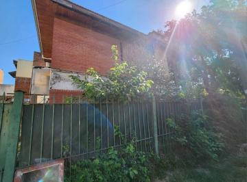 Casa · 160m² · 5 Ambientes · 1 Cochera · Casa Chalet en Venta en Martínez, San Isidro, G. B. a. Zona Norte