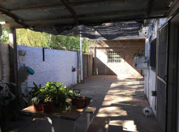 Casa · 179m² · 3 Ambientes · 1 Cochera · Retasada! Casa en Venta en Virreyes, San Fernando, G. B. a. Zona Norte