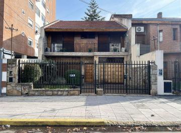 BAT-BAT-3369_2 · Casa 6 Ambientes. | Lavalle Al 100