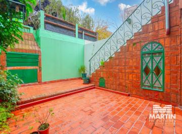 Casa · 200m² · 4 Ambientes · 1 Cochera · Casa en Venta San Isidro - 4 Ambientes con Patio y Parrilla