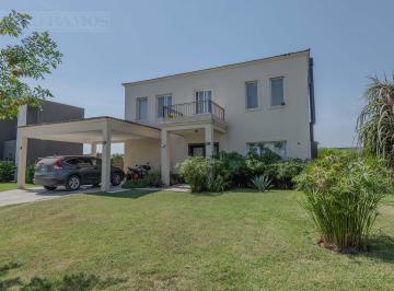 Casa · 205m² · 4 Ambientes · 4 Cocheras · Casa en El Canton - Barrio Puerto Pg