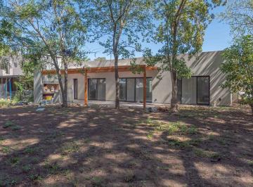 Casa · 170m² · 5 Ambientes · Casa de Una Planta en San Matías Pg