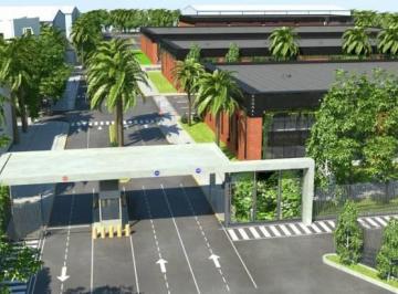 Bodega-Galpón · 175000m² · Importante Centro Industrial a m de Todo