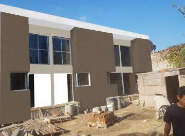PH · 82m² · 3 Ambientes · 1 Cochera · Es de San Carlos, Barrio de Unidades Chicas a m de Todo