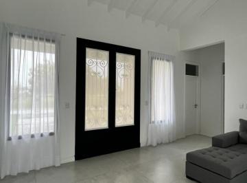 Casa · 124m² · 5 Ambientes · 2 Cocheras · Casa en San Sebastián Mb