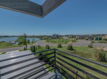Casa · 220m² · 5 Ambientes · 2 Cocheras · Casa en Area 8 San Sebastian, Frente a La Laguna de Ingreso Al Area Mb