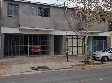 Departamento de 4 ambientes, Godoy Cruz · Frente Facultad Champagnat