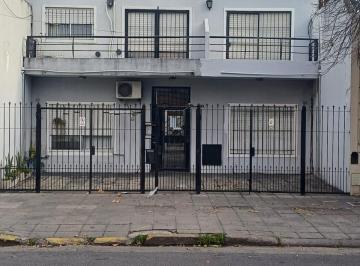 PH de 3 ambientes, Villa Devoto · PH de 110 m² con 2 Dorm. y Cochera en Alquiler en Villa Devoto