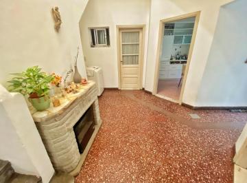 Casa · 230m² · 5 Ambientes · Venta Casa 5 Amb 230 m² Patio Terraza Gerli