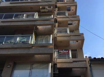 Departamento de 2 ambientes, Lanús · Depto 2 Amb Muy Luminoso Al Frente ¡Nuevo Valor!