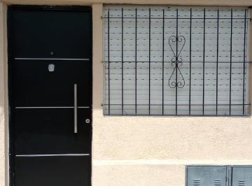 PH de 2 ambientes, Morón · Alquiler PH 2 Ambientes Haedo
