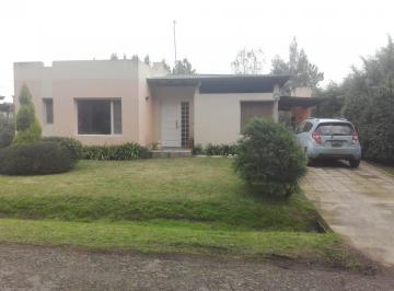 Casa · 115m² · 5 Ambientes · 2 Cocheras · Casa en Venta Barrio Privado Malibú!