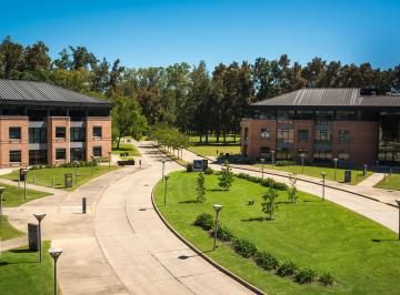 Oficina comercial , Pilar · Oficina en Alquiler - 400 m² - Parque Empresarial Austral, Pilar, Prov. de Bs As