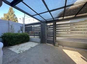 Casa · 280m² · 6 Ambientes · 2 Cocheras · Imponenete Casa en El Corazon de Temperley Este