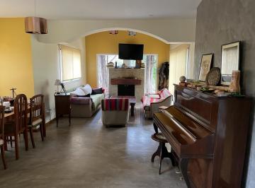 Casa de 6 ambientes, Pilar · Casa a La Venta con Renta en Saint Matthews Village Pilar, 5 Dorm.