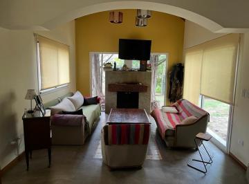 Casa de 6 ambientes, Pilar · Venta de Casa en Saint Matthews Village Pilar, 5 Dorm., Piscina
