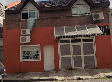 Frente · Casa | Cinco Ambientes | Lote Propio | Venta Versalles