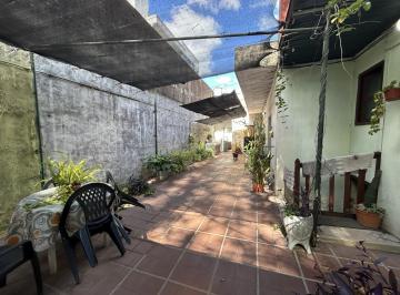 Casa · 118m² · 4 Ambientes · Casa en Lote Propio a Reciclar - Chacarita