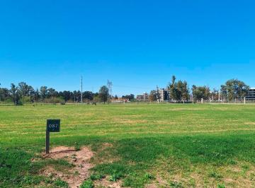 Terreno · 800m² · Terreno 800 m² - Arturo Illia 1500 - La Finca - Funes | Venta