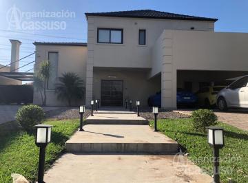 Casa · 280m² · 6 Ambientes · 2 Cocheras · Casa - Barrio Septiembre - Escobar