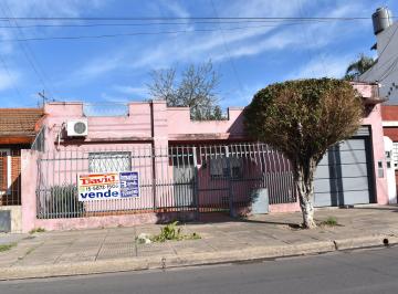 Casa de 3 ambientes, La Matanza · Casa 3 Amb. C/ Amplio Lote Libre